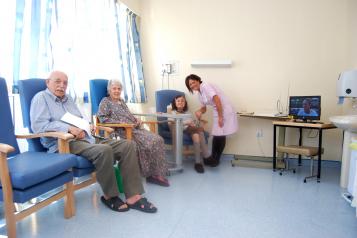 Discharge lounge patients